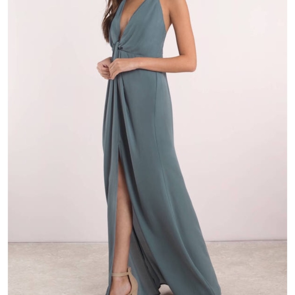 ⭐️HOST PICK⭐️NWT LULUS KNOTTED MAXI DRESS - Picture 2 of 8